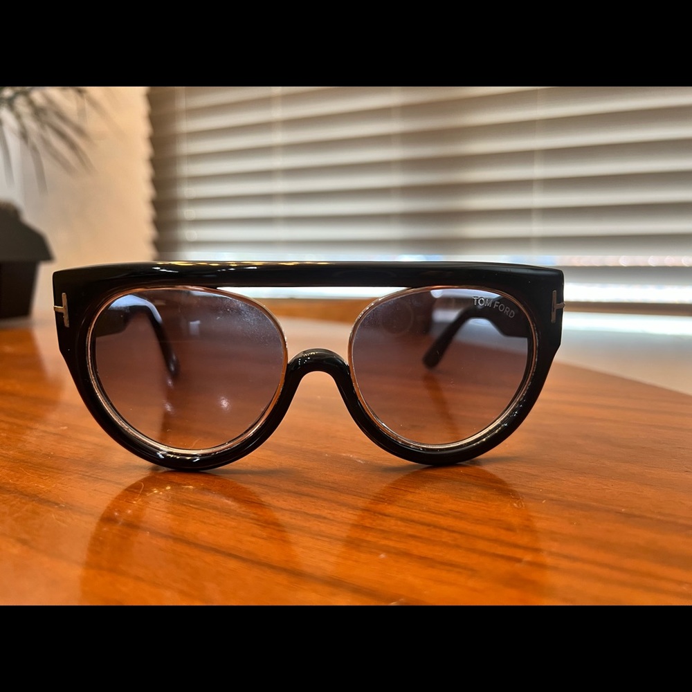 Tom Ford Sunglasses - Picture 3 of 5